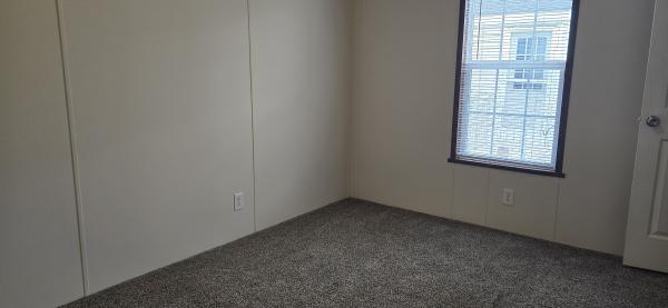 2016 Redman 1670215RA Mobile Home