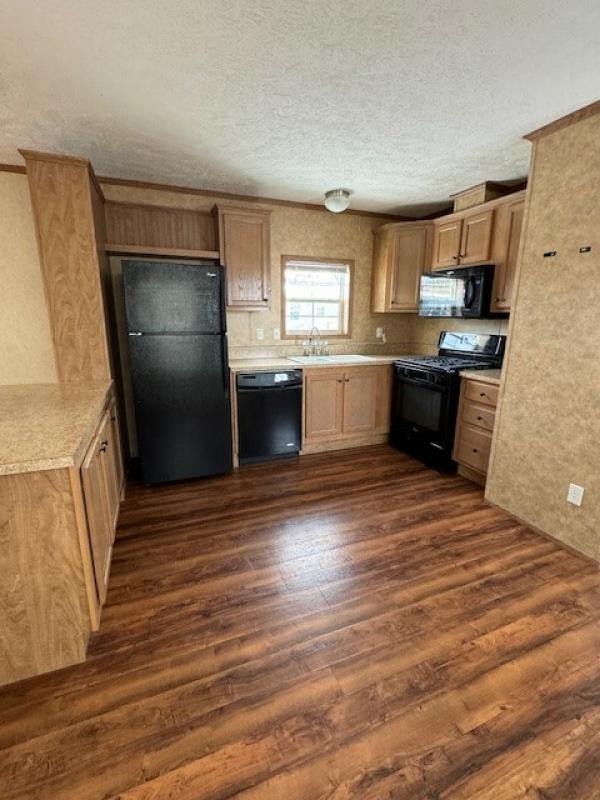 2015 EAGLE RIVER LC-64S500  Home