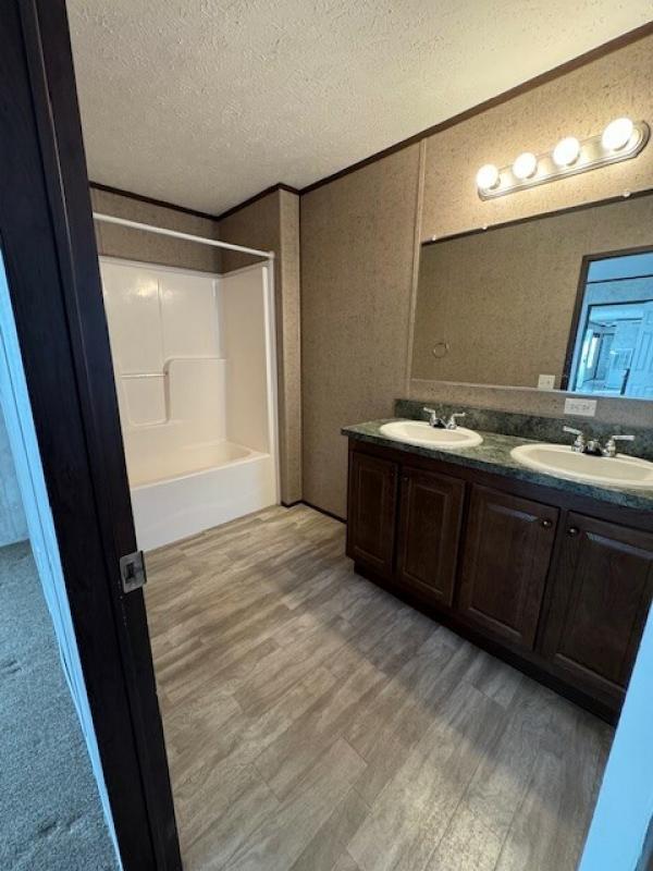 2017 Eagle River LC-74S525  Home