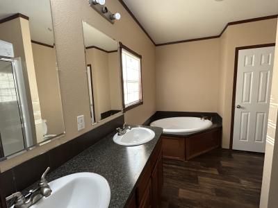 Photo 5 of 9 of home located at 7618 Golfball Drive San Antonio, TX 78244