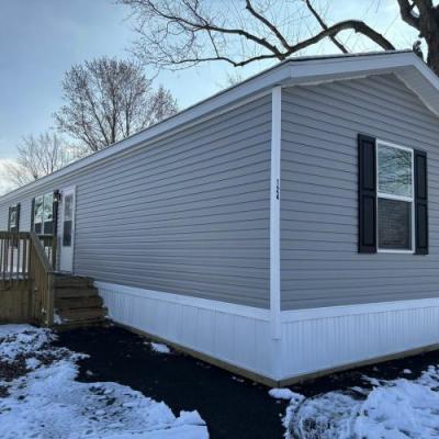 Mobile Home at 27 Crestwood Drive #0124 Middletown, IN 47356
