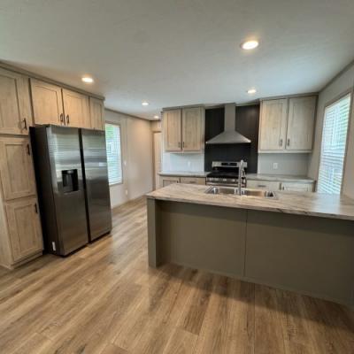 Photo 5 of 26 of home located at 27 Crestwood Drive #0124 Middletown, IN 47356