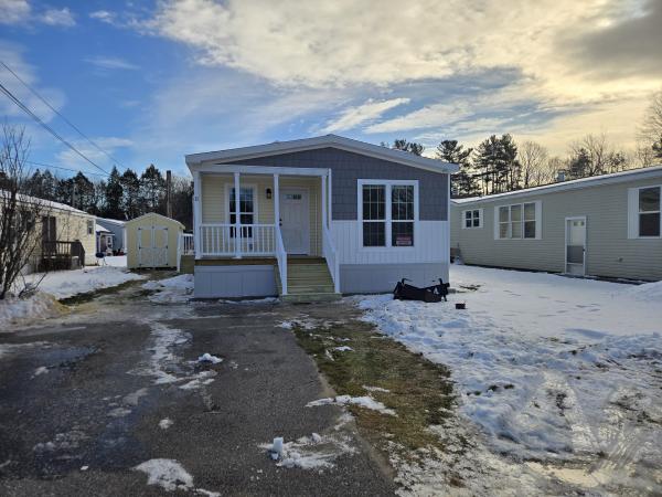 2025 Champion Oasis 1184 Mobile Home