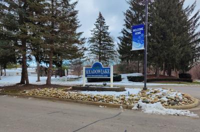 Mobile Home at 3683 Bentwood Circle West White Lake, MI 48383