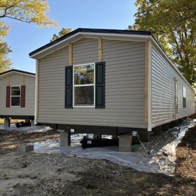 Mobile Home at 27 Crestwood Drive #0049 Middletown, IN 47356