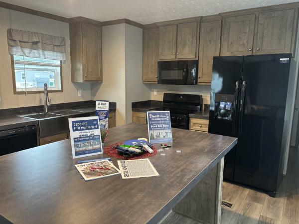 Photo 1 of 2 of home located at 1203 Moultrie Road, Lot 101 Albany, GA 31705