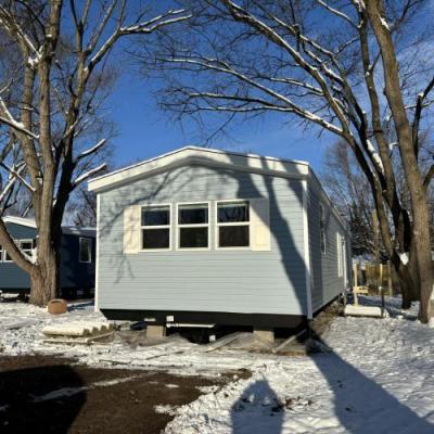 Photo 2 of 24 of home located at 27 Crestwood Drive #0034 Middletown, IN 47356