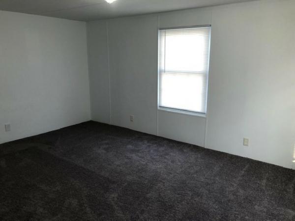 2002 FLEETWOOD Fleetwood Mobile Home