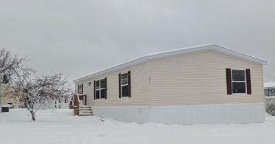 Photo 3 of 12 of home located at 272 Harrison Dr Davison, MI 48423