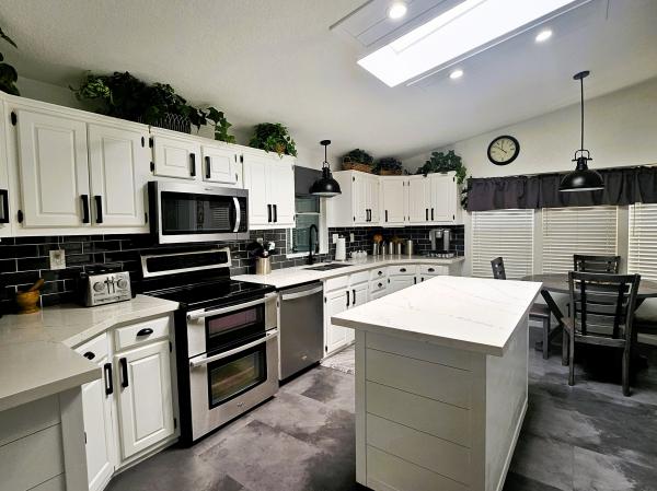 1994 Shult UKN Mobile Home