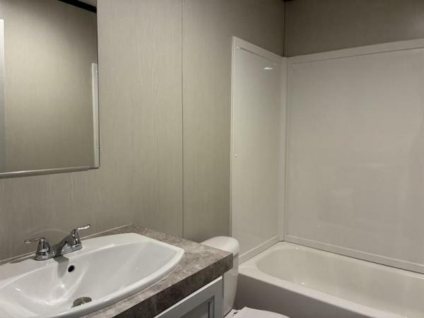 2023 35MYO16562AH23  Home