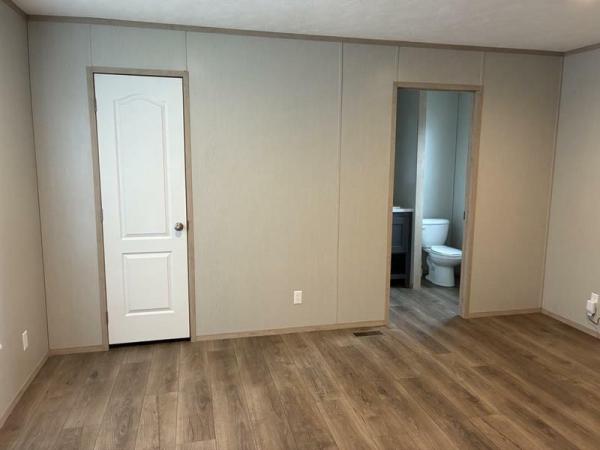 2023 45CEJ16562AH23  Home