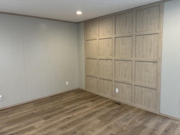 2023 45CEJ16562AH23  Home