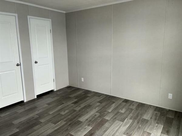 2022 RFN1664 9BFC1  Home