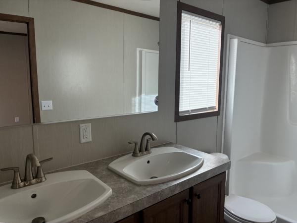 2023 35MYO16562A  Home