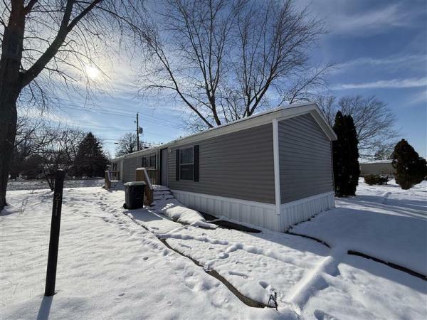 2017 LH167232B  Home