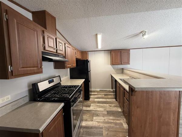 2017 LH167232B  Home