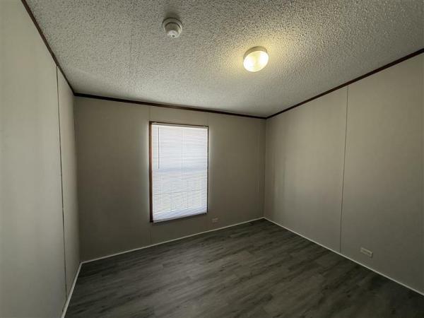 2017 LH167232B  Home