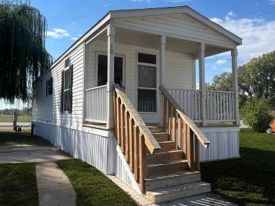 Mobile Home at 6500 Kansas Ave, Lot 10 Kansas City, KS 66111