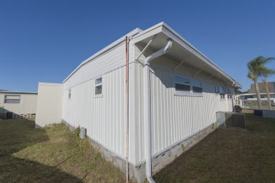 Photo 3 of 17 of home located at 2505 East Bay Drive Largo, FL 33771