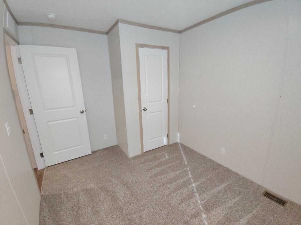 2025 Clayton Adrenaline 6016-4200 Manufactured Home