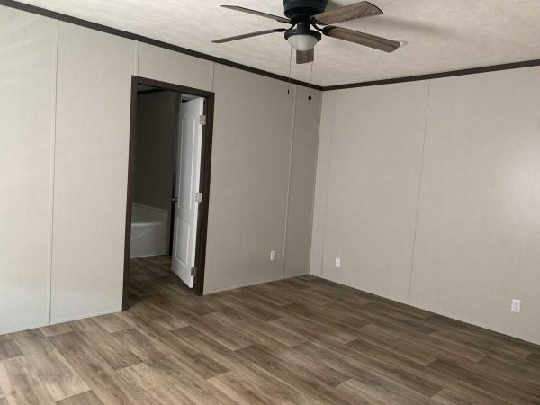 2024 CMH Manufacturing Inc 35MYO16763BH Manufactured Home