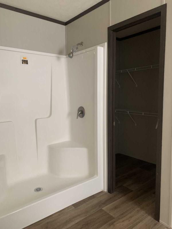 2024 CMH Manufacturing Inc 35MYO16763BH Manufactured Home