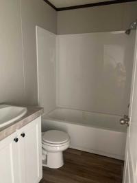 2024 CMH Manufacturing Inc 35MYO16763BH Manufactured Home