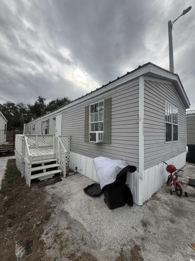 Photo 2 of 19 of home located at 14209 Isoba Court Tampa, FL 33613