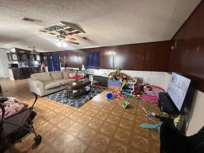 Photo 4 of 19 of home located at 14209 Isoba Court Tampa, FL 33613