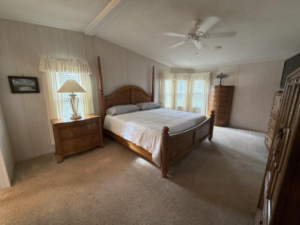 1992 Chandeleur Homes Mobile Home