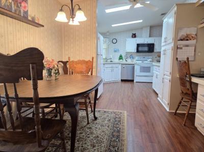 Photo 3 of 28 of home located at 416 Mcelwee Dr Auburndale, FL 33823