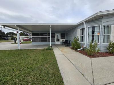 Photo 3 of 28 of home located at 416 Mcelwee Dr Auburndale, FL 33823