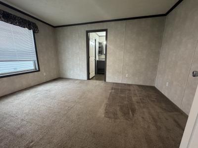 Photo 5 of 10 of home located at 184 Brookside Manor Goshen, IN 46526