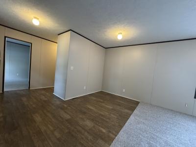 Photo 3 of 11 of home located at 60 Brookside Manor Goshen, IN 46526