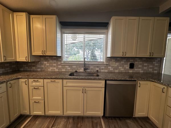 1984 TWIN 15526AB Mobile Home