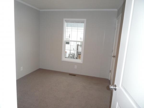 2022 Champion RA1670216 Mobile Home