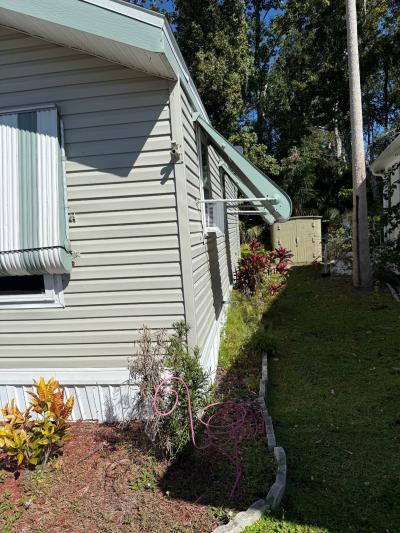 Photo 4 of 24 of home located at 138 Travel Park Drive Lot 90 Spring Hill, FL 34607