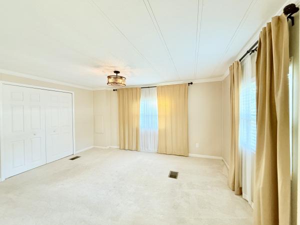 1977 SKYL N/A Mobile Home