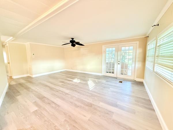 1977 SKYL N/A Mobile Home