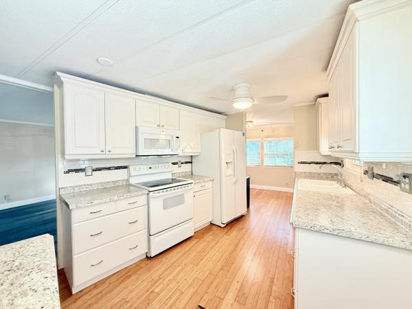 1977 SKYL N/A Mobile Home