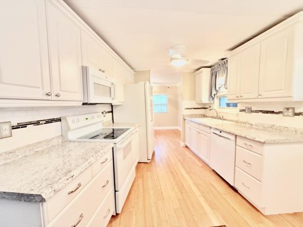 1977 SKYL N/A Mobile Home