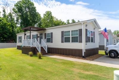 Mobile Home at 3882 Fender Lane Memphis, TN 38127