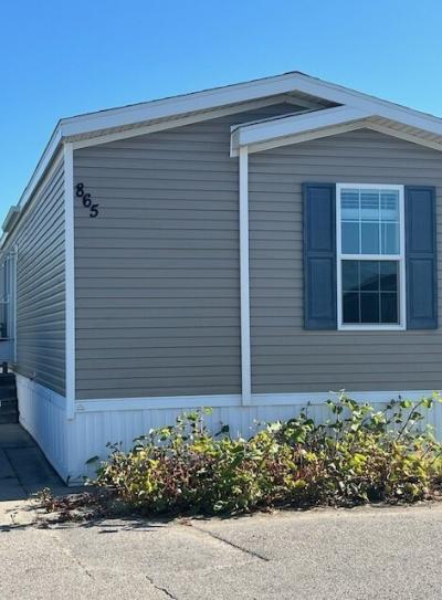 Photo 3 of 3 of home located at 865 Briar Hill Lane Traverse City, MI 49686