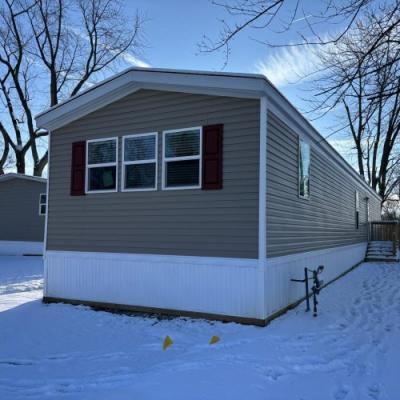 Photo 2 of 36 of home located at 27 Crestwood Drive #0069 Middletown, IN 47356