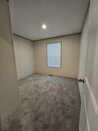 Photo 4 of 14 of home located at 1667 Glenway Dr., #143 Oshkosh, WI 54904