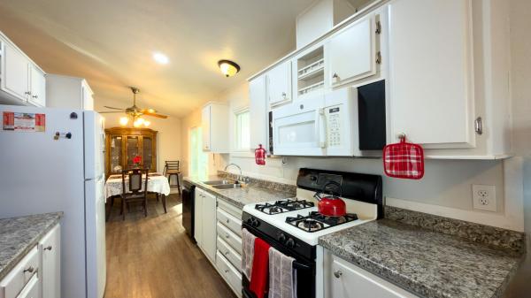 1991 Golden West Homes KG604A4  Home