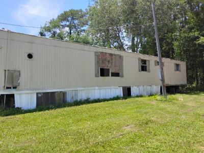 Photo 3 of 4 of home located at 1901 Switzer Rd. Lot 68 Gulfport, MS 39507