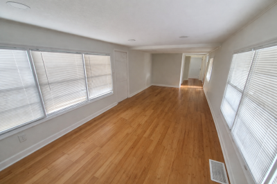 Photo 2 of 9 of home located at 1654 Clearwater Largo Rd. Clearwater, FL 33756