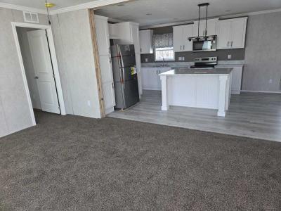 Photo 4 of 13 of home located at 236 Charlestown Road Martinsburg, WV 25405